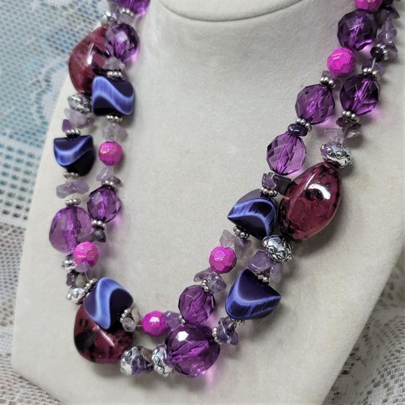 Shades of Purple Double Strand Necklace Amethyst Chips - Picture 2 of 9